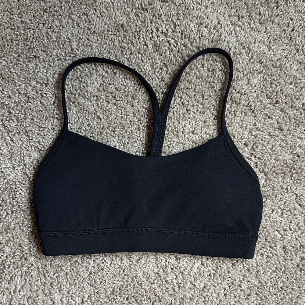 Lululemon Black Flow Y Nulu Sports Bra 4